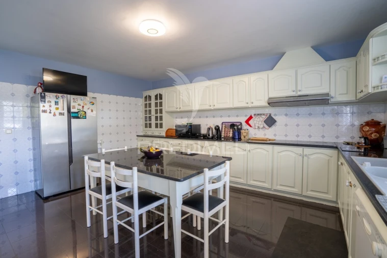 Moradia T3 para Venda em São Roque Foto 22