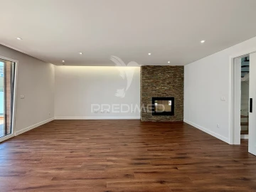 Apartamento T3 para Venda em Leiria, Pousos, Barreira e Cortes