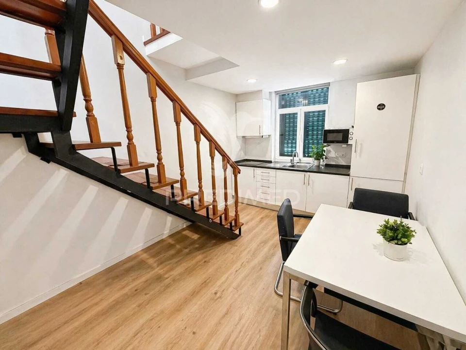 Moradia T3 para Venda em Funchal (Santa Maria Maior) Foto 5