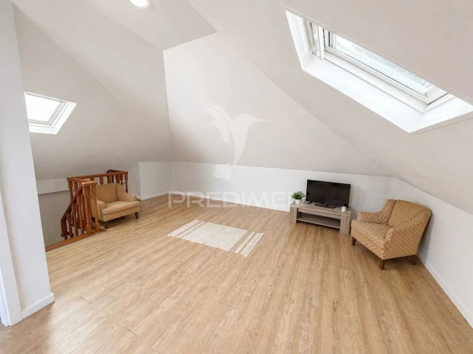 Moradia T3 para Venda em Funchal (Santa Maria Maior) Foto 9