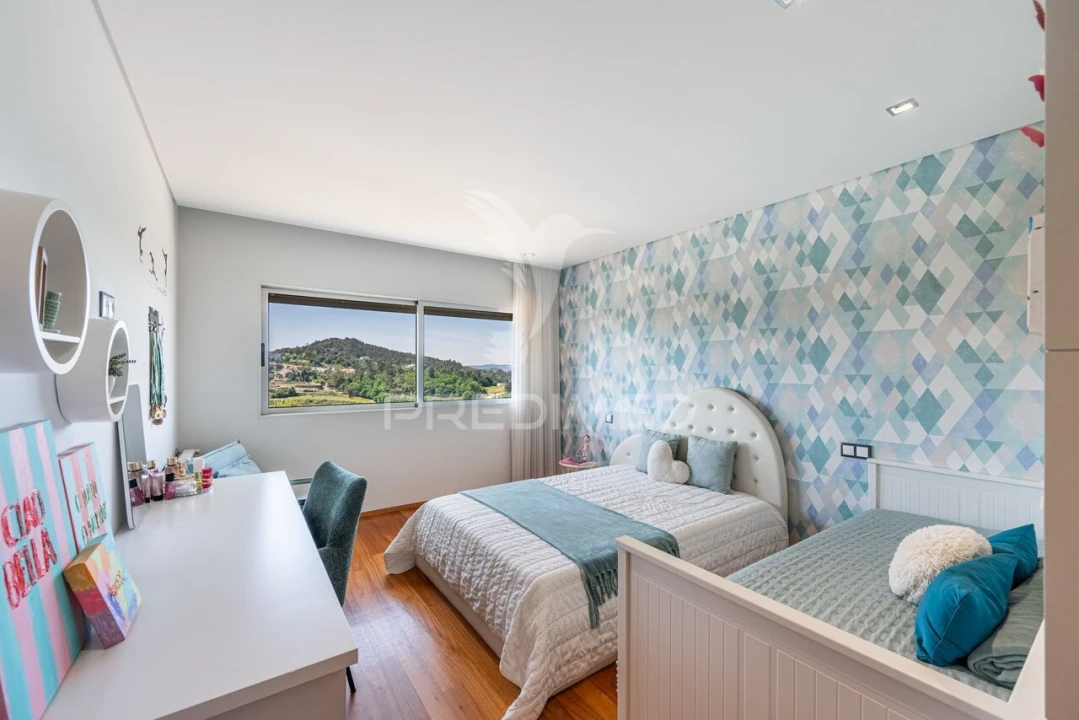 Apartamento T3 para Venda em Urgezes Foto 22