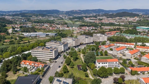 Apartamento T3 para Venda em Urgezes