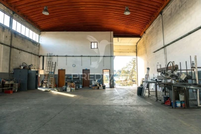 Armazém para Venda em Reguengo do Fetal