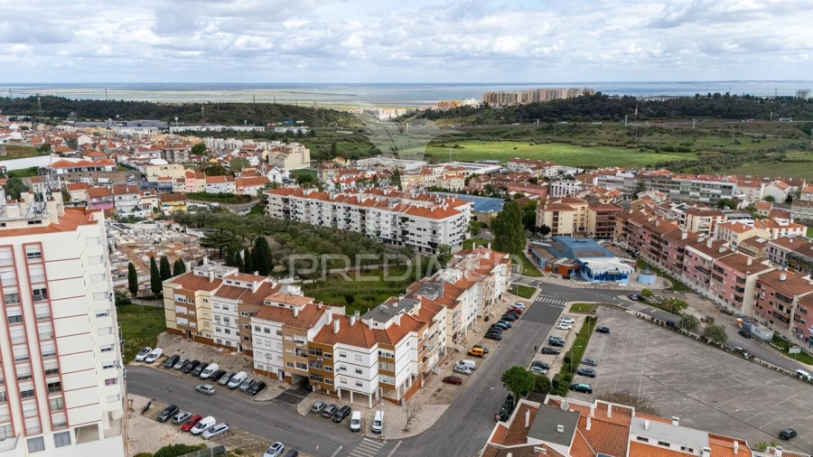 Apartamento T3 para Venda em Vialonga Foto 16