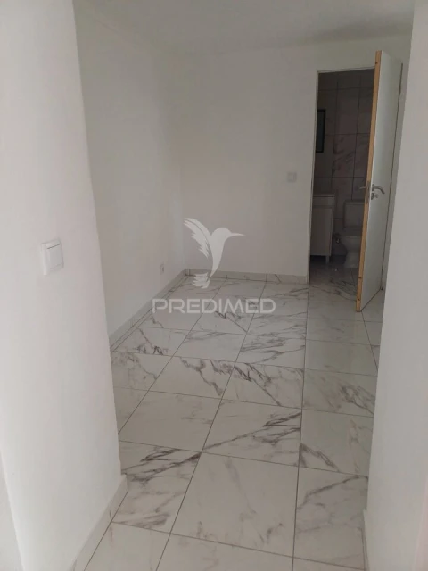 Prédio para Venda em Sé e São Lourenço