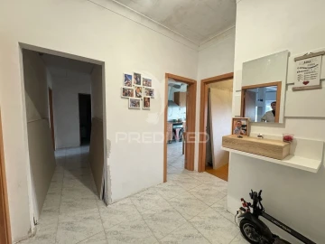 Apartamento T3 para Venda em São Miguel do Rio Torto e Rossio Ao Sul do Tejo