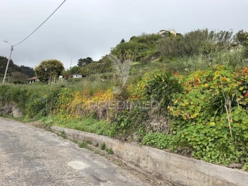 Terreno para Venda em Caniço