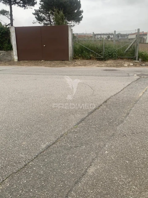Terreno para Venda em Arcozelo
