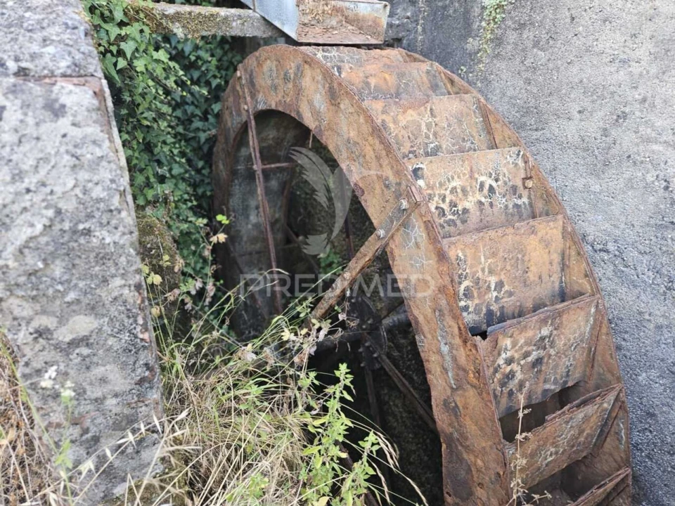 Moradia T0 para Venda em Beco Foto 1