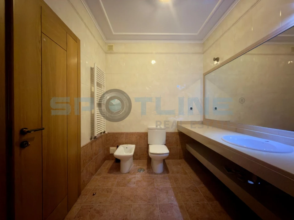 Apartamento T2 para Venda em Vila Franca de Xira Foto 31