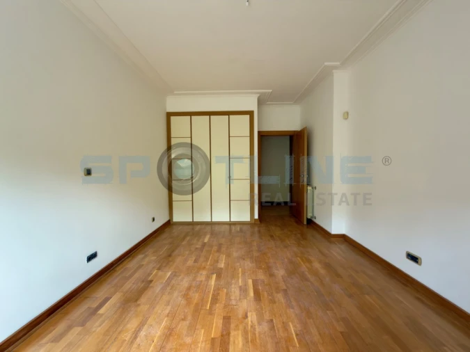 Apartamento T2 para Venda em Vila Franca de Xira Foto 33