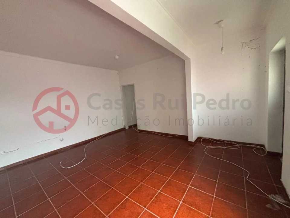 Prédio para Venda em Santa Maria e São Miguel, São Martinho, São Pedro Penaferrim Foto 15