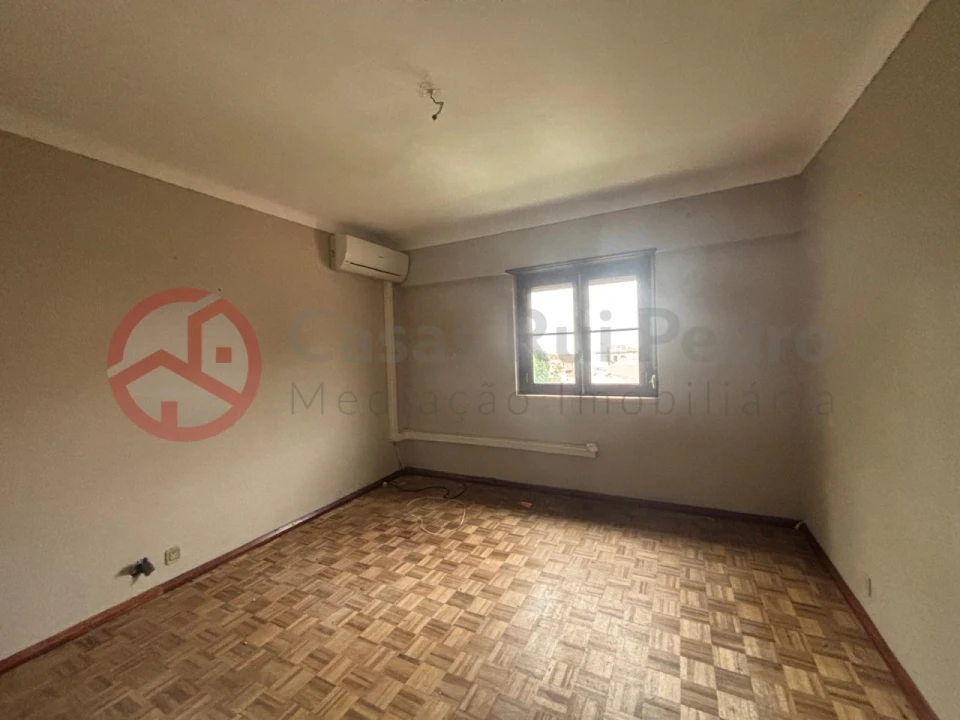 Prédio para Venda em Santa Maria e São Miguel, São Martinho, São Pedro Penaferrim Foto 18