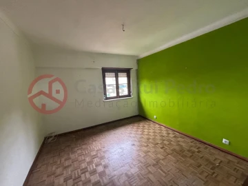 Prédio para Venda em Santa Maria e São Miguel, São Martinho, São Pedro Penaferrim