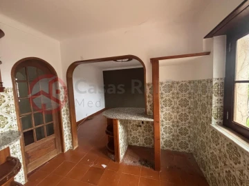 Prédio para Venda em Santa Maria e São Miguel, São Martinho, São Pedro Penaferrim