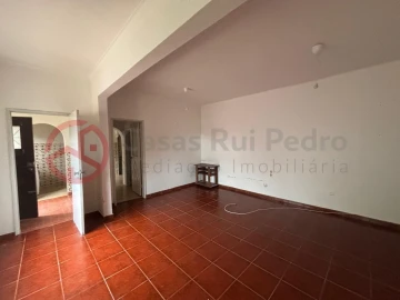 Prédio para Venda em Santa Maria e São Miguel, São Martinho, São Pedro Penaferrim