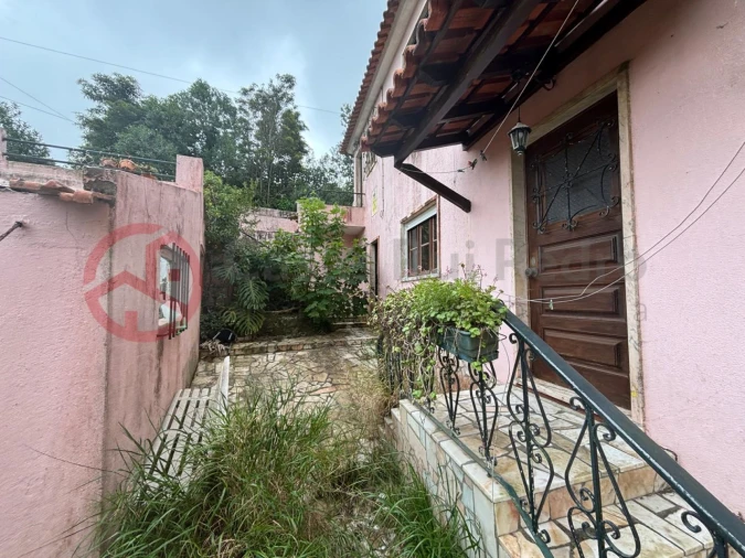 Prédio para Venda em Santa Maria e São Miguel, São Martinho, São Pedro Penaferrim Foto 27
