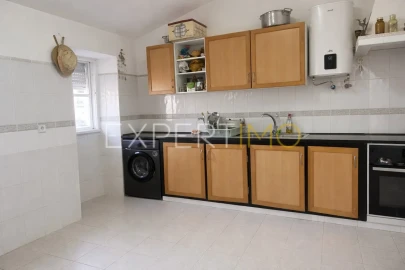 Quinta T4 para Venda em Santa Catarina da Fonte do Bispo