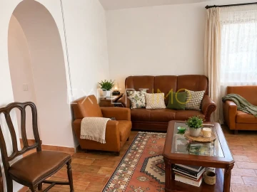 Quinta T4 para Venda em Santa Catarina da Fonte do Bispo