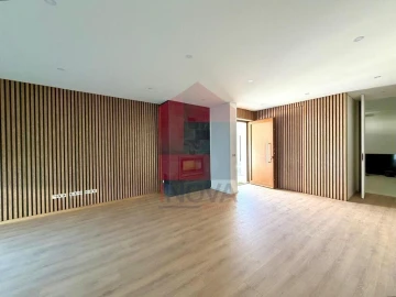 Moradia T4 para Venda em Palmeira