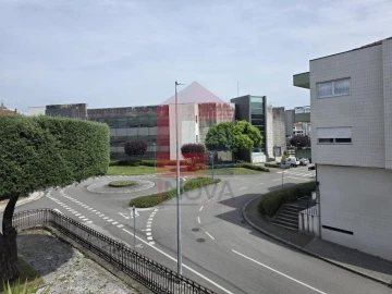 Apartamento T3 para Venda em Vila Verde e Barbudo