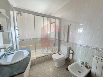 Apartamento T3 para Venda em Vila Verde e Barbudo