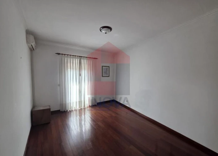Apartamento T3 para Venda em Vila Verde e Barbudo Foto 27