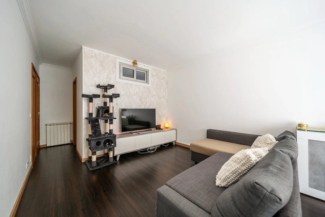 Apartamento T1 para Venda em Canelas Foto 19