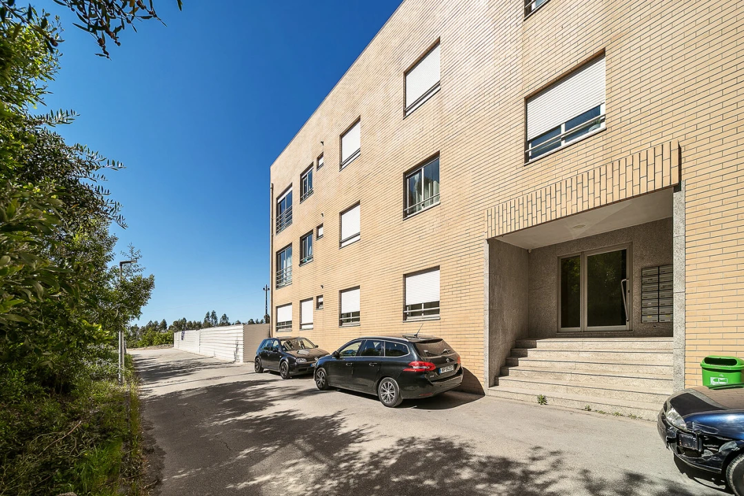 Apartamento T1 para Venda em Canelas Foto 27