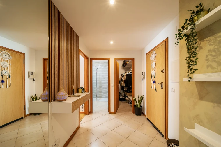 Apartamento T1 para Venda em Canelas Foto 7