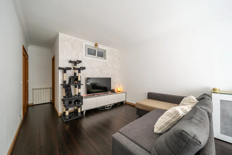 Apartamento T1 para Venda em Canelas Foto 19