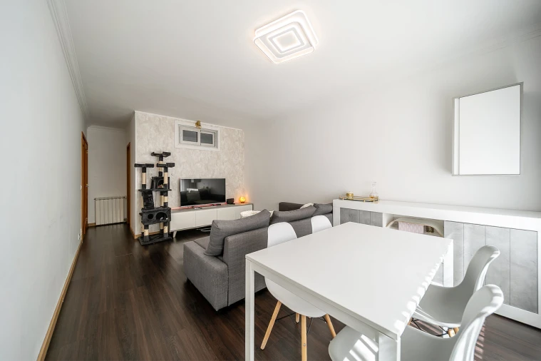 Apartamento T1 para Venda em Canelas Foto 21