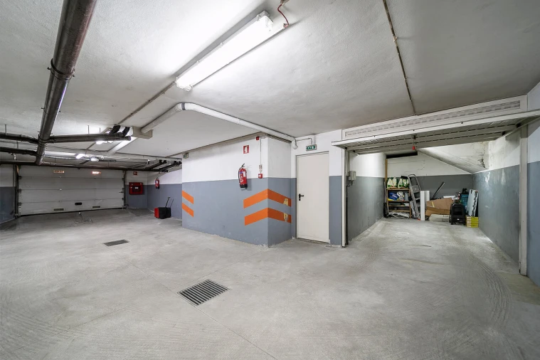 Apartamento T1 para Venda em Canelas Foto 23