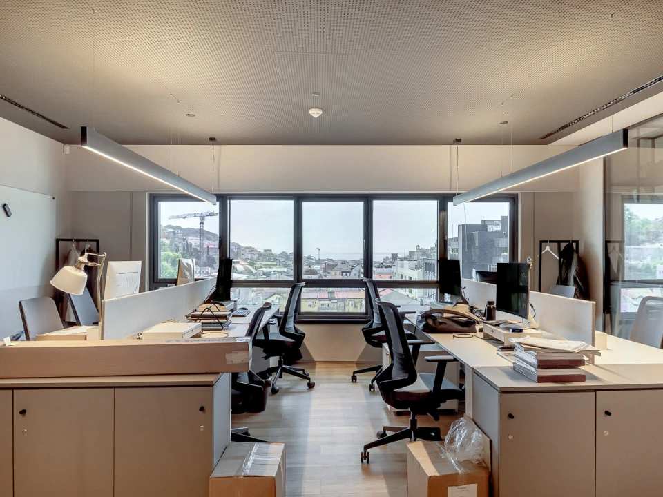 Escritório para Arrendamento em Santo António Foto 9