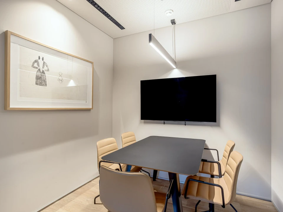 Escritório para Arrendamento em Santo António Foto 14