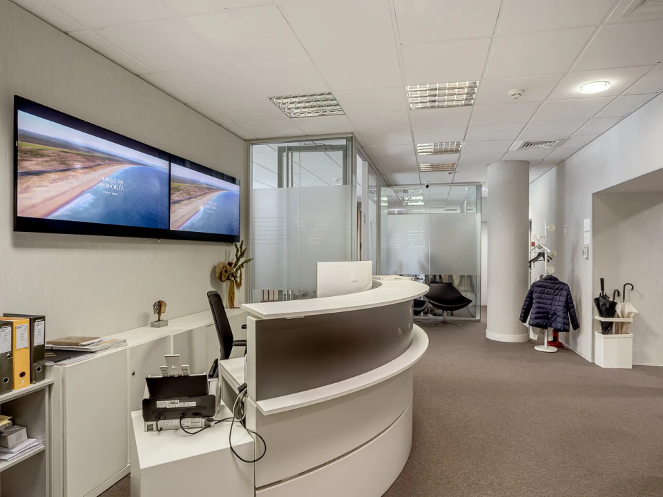 Escritório para Arrendamento em Santo António Foto 1