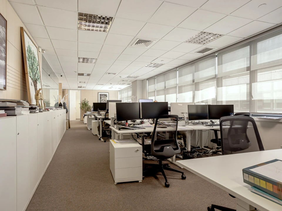 Escritório para Arrendamento em Santo António Foto 2