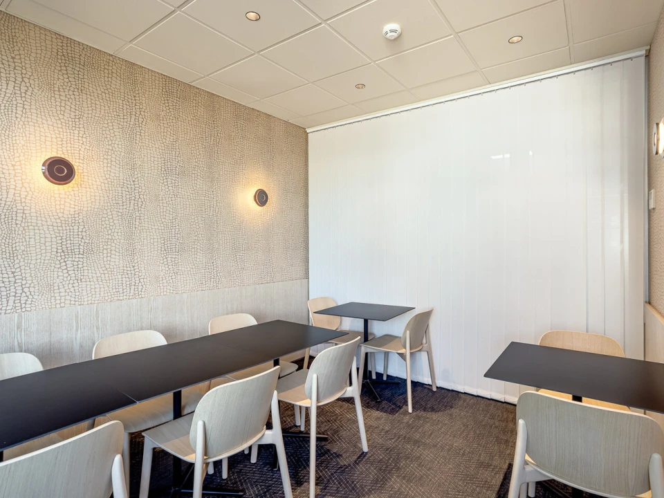 Escritório para Arrendamento em Santo António Foto 14