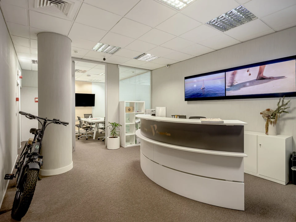 Escritório para Arrendamento em Santo António Foto 18