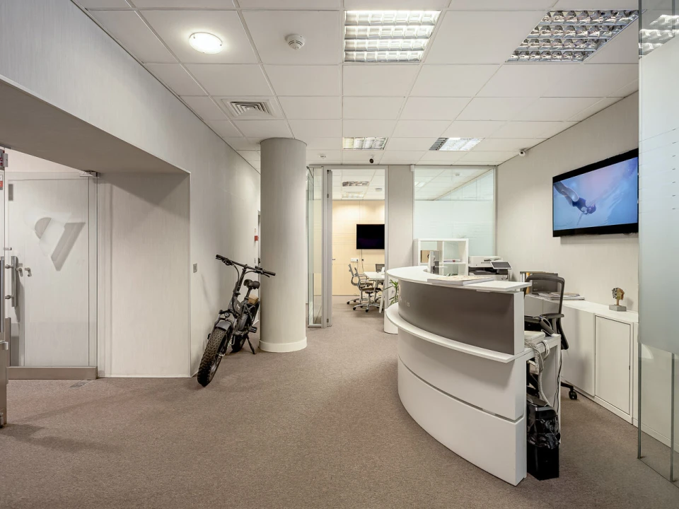 Escritório para Arrendamento em Santo António Foto 19