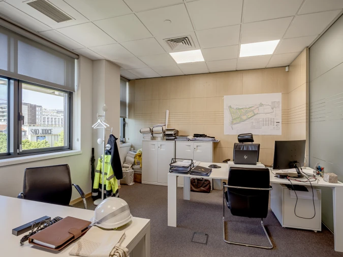 Escritório para Arrendamento em Santo António Foto 9