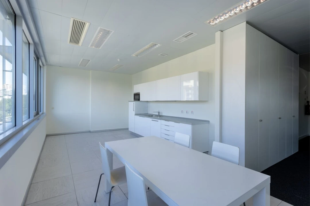 Escritório para Arrendamento em Algés, Linda-A-Velha e Cruz Quebrada-Dafundo Foto 6