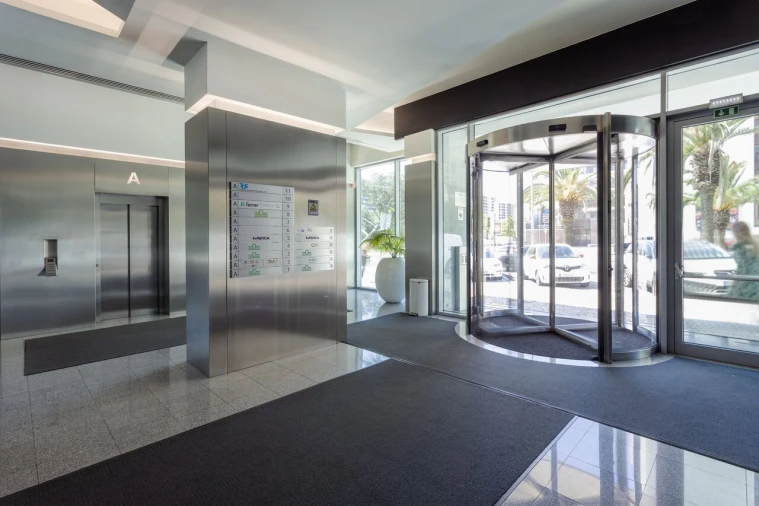 Escritório para Arrendamento em Algés, Linda-A-Velha e Cruz Quebrada-Dafundo Foto 15