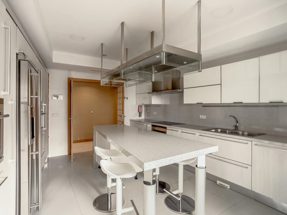 Apartamento T4 para Venda em Algés, Linda-A-Velha e Cruz Quebrada-Dafundo Foto 30