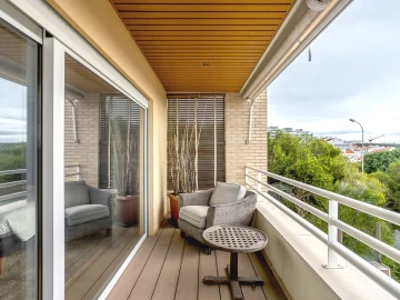 Apartamento T4 para Venda em Algés, Linda-A-Velha e Cruz Quebrada-Dafundo