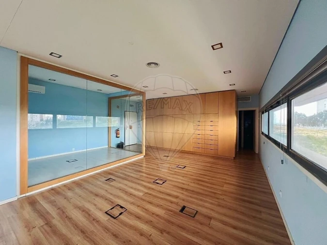 Escritório para Arrendamento em Beato Foto 2