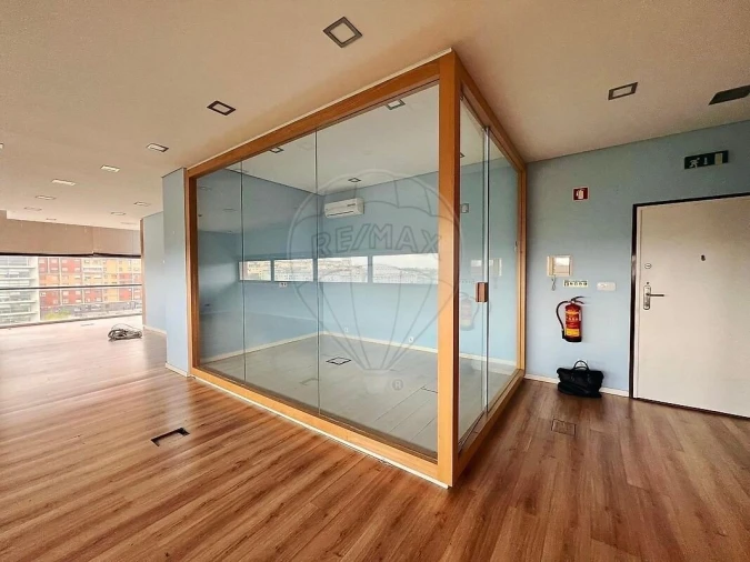 Escritório para Arrendamento em Beato Foto 5