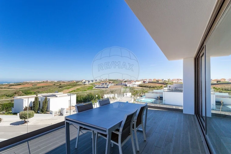 Moradia T3 para Venda em Lourinhã e Atalaia Foto 7