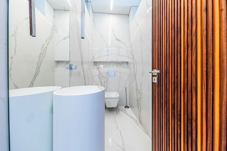 Apartamento T1 para Venda em Misericórdia Foto 14