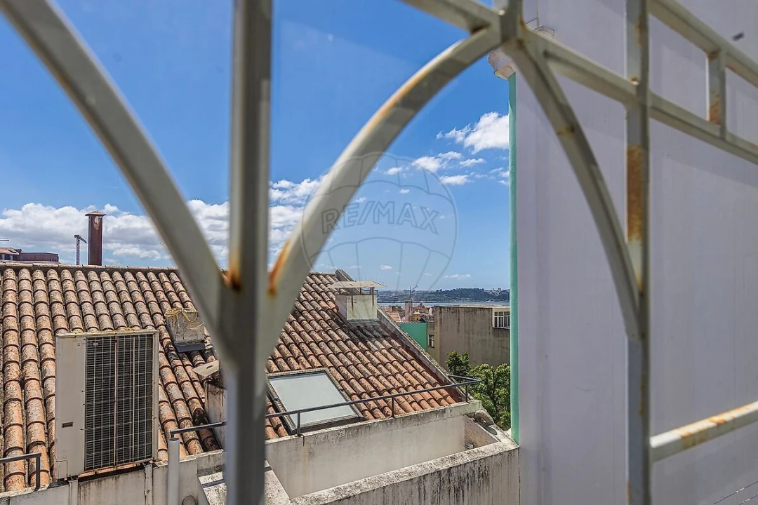 Apartamento T1 para Venda em Misericórdia Foto 9